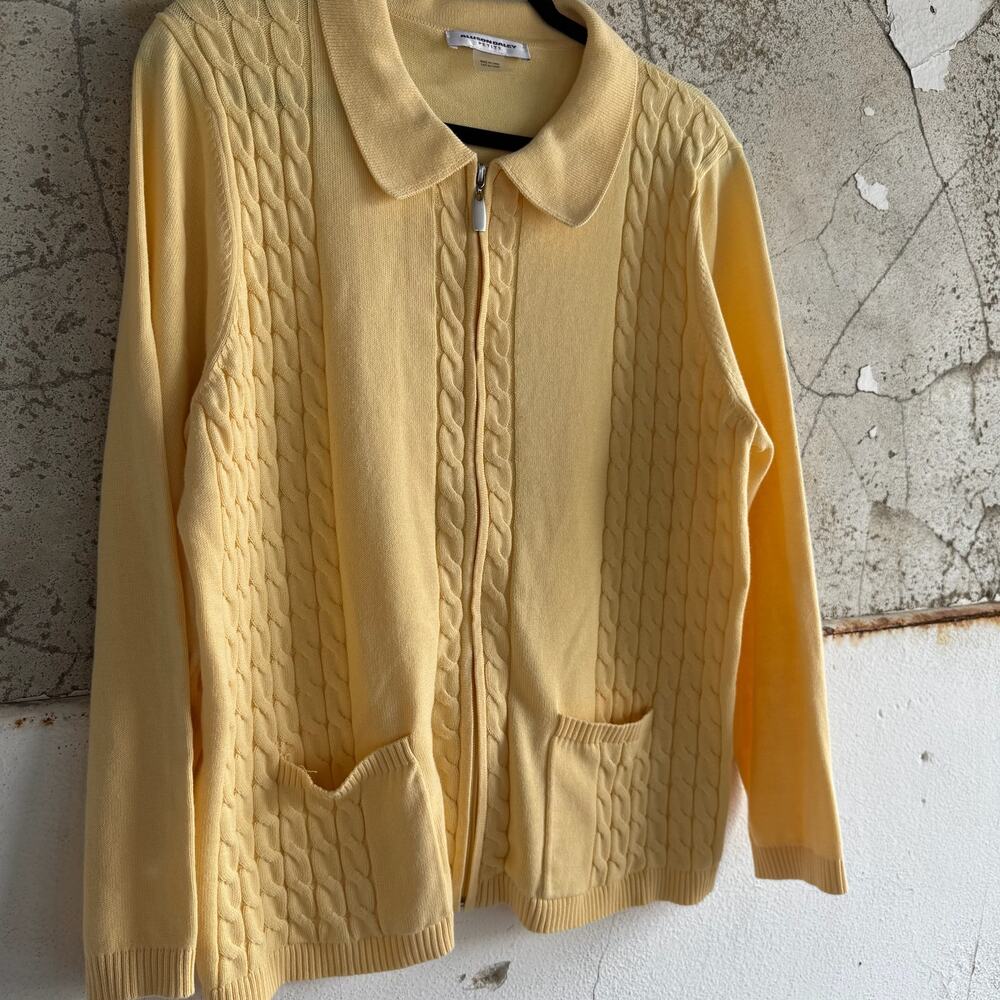 Vintage Cardigan Sweater Butter Yellow Cable Knit Front Zip Petite Womens L